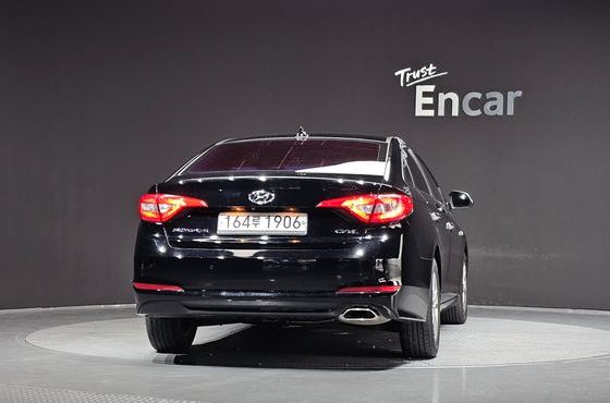 Hyundai Sonata 2.0 Style — пробег 147 359 км — фото 4 из 5