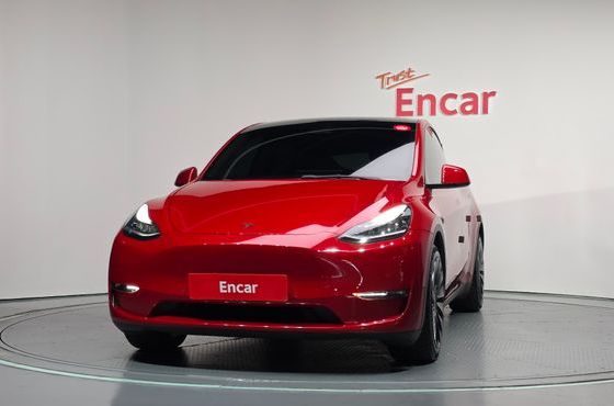 Tesla Model Y Long Range AWD — пробег 76 563 км — фото 3 из 5