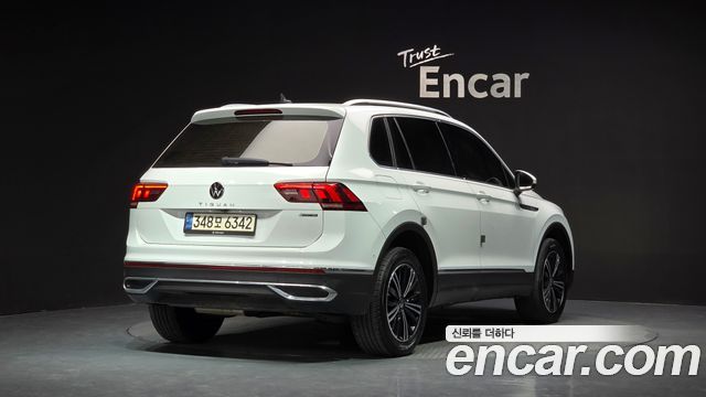 Volkswagen Tiguan 2.0 TDI 4-Motion Premium — пробег 111 024 км — фото 2 из 5