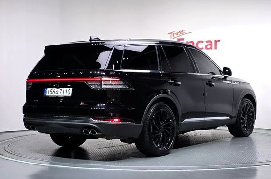 Lincoln Aviator 3.0 Reserve AWD — пробег 18 572 км — фото 2 из 5