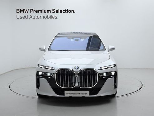 BMW 7-Series 740d xDrive M Sport — пробег 4 210 км — фото 3 из 5