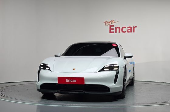 Porsche Taycan Base — пробег 17 809 км — фото 3 из 5