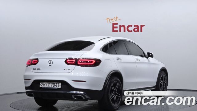 Mercedes-Benz GLC-Class GCL300 4MATIC Coupe — пробег 68 256 км — фото 2 из 5