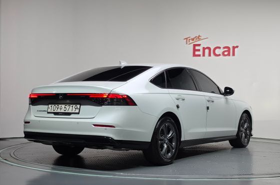 Honda Accord 1.5 Turbo — пробег 47 035 км — фото 2 из 5