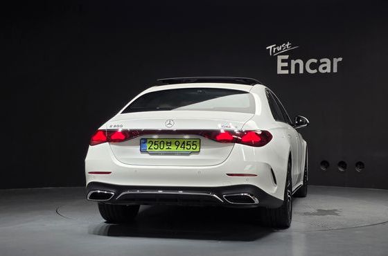 Mercedes-Benz E-Class E300 4MATIC AMG Line — пробег 1 795 км — фото 4 из 5