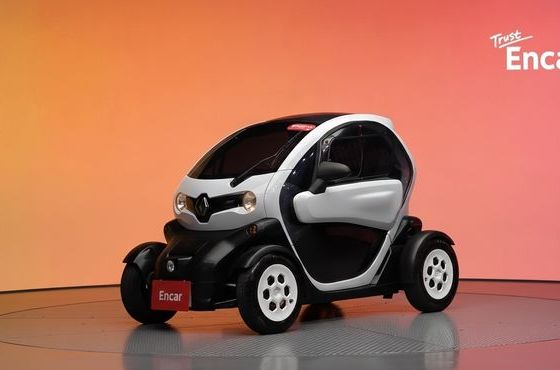 Renault (Samsung) Twizy Life(2-Seater) — пробег 29 475 км — фото 1 из 5