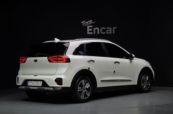 Kia Niro 1.6 HEV Prestige — пробег 93 257 км — фото 2 из 5
