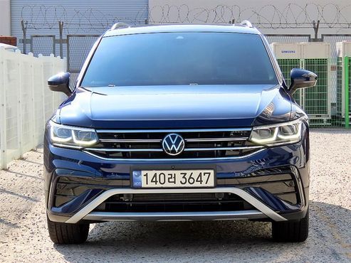 Volkswagen Tiguan 2.0 TSI Prestige — пробег 23 100 км — фото 2 из 5