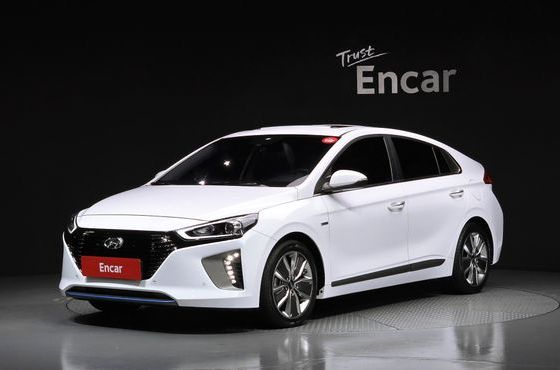 Hyundai Ioniq Q — пробег 78 857 км — фото 1 из 5