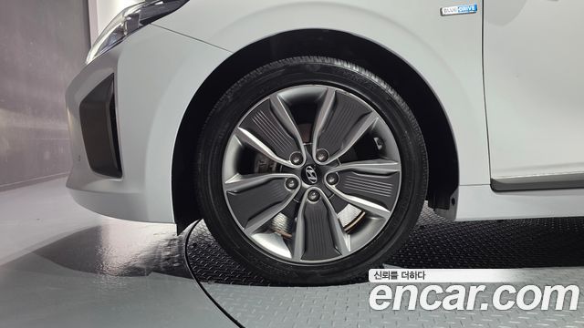 Hyundai Ioniq из Кореи Encar