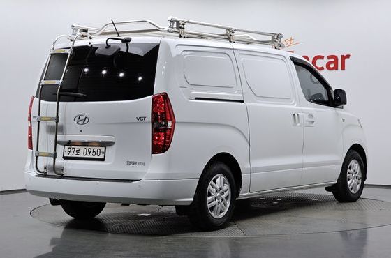Hyundai Starex Van 3-Seater Smart — пробег 91 050 км — фото 2 из 5