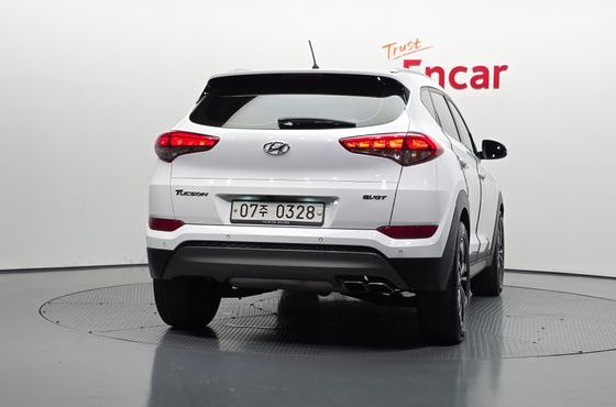 Hyundai Tucson Diesel 2.0 2WD Premium — пробег 206 290 км — фото 4 из 5