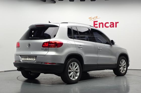 Volkswagen Tiguan 2.0 TDI Comfort 5N — пробег 80 550 км — фото 2 из 5