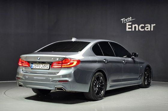 BMW 5-Series 520d xDrive M Sport Package Plus — пробег 185 625 км — фото 2 из 5