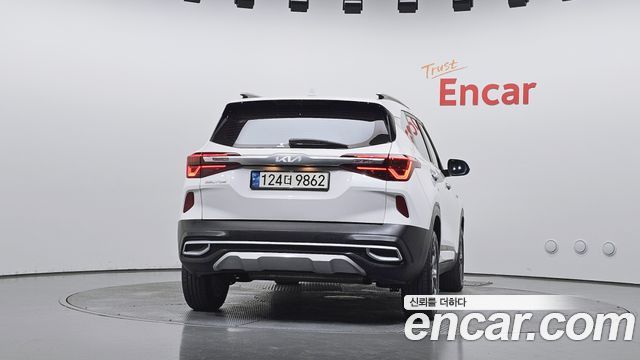 Kia Seltos из Кореи Encar