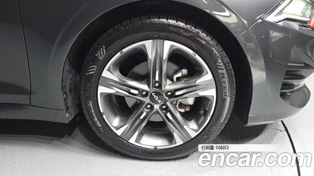 Kia K5 2.0 LPI Signature — пробег 38 961 км — фото 5 из 5