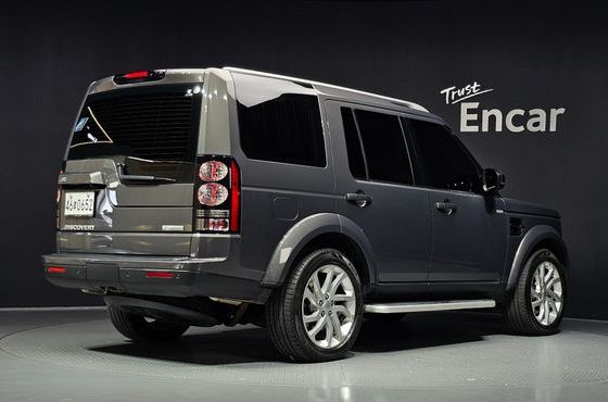 Land Rover Discovery 3.0 SDV6 Landmark Edition — пробег 150 765 км — фото 2 из 5