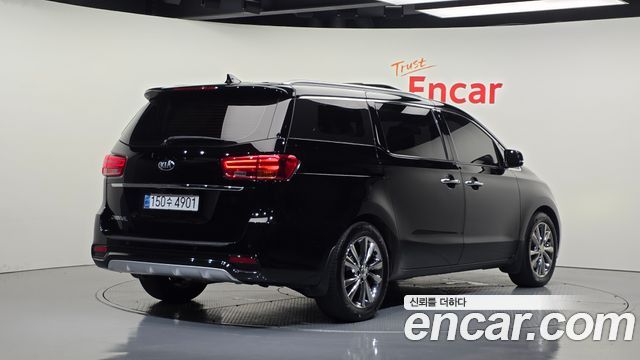 Kia Carnival из Кореи Encar