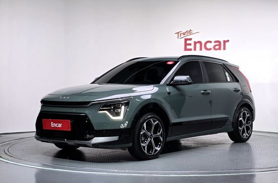 Kia Niro Signature — пробег 30 045 км — фото 1 из 5