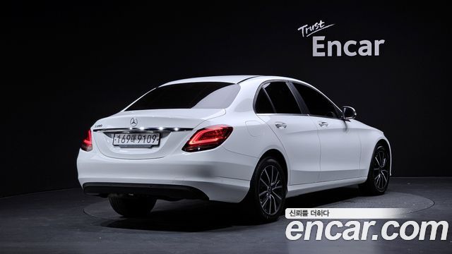 Mercedes-Benz C-Class из Кореи Encar