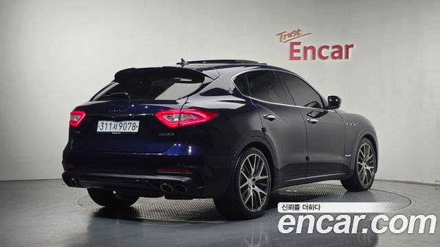 Maserati Levante 3.0 AWD GranSport — пробег 41 954 км — фото 2 из 5