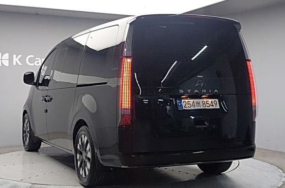 Hyundai Staria Lounge 9-Seater Prestige — пробег 71 533 км — фото 2 из 5