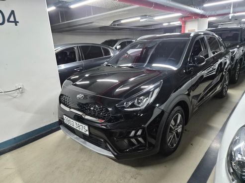 Kia Niro 1.6 HEV Noblesse Special — пробег 45 931 км — фото 2 из 5