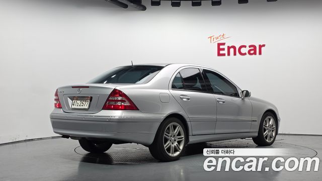 Mercedes-Benz C-Class из Кореи Encar