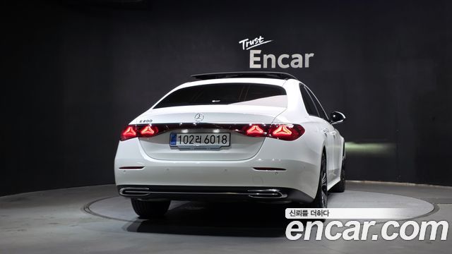 Mercedes-Benz E-Class из Кореи Encar