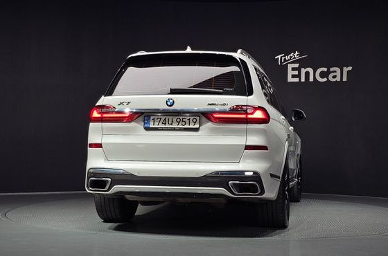 BMW X7 xDrive 40i M Sport 6STR — пробег 55 911 км — фото 4 из 5