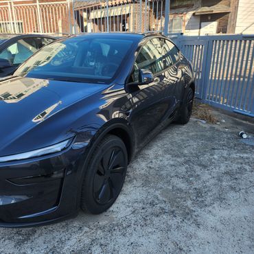 Tesla Model Y Long Range AWD — пробег 13 272 км — фото 5 из 5