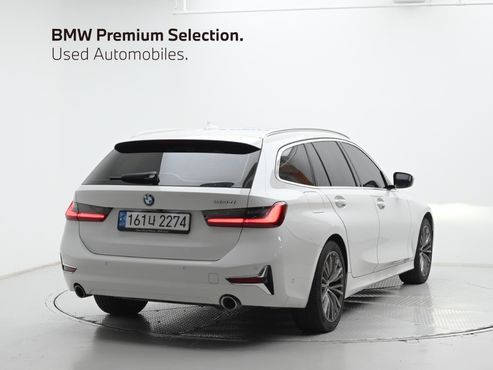 BMW 3-Series 320i Touring Luxury — пробег 55 005 км — фото 2 из 5