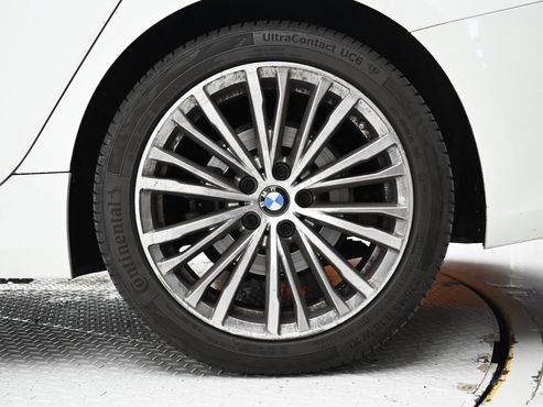 BMW 3-Series 320i Touring Luxury — пробег 55 005 км — фото 5 из 5
