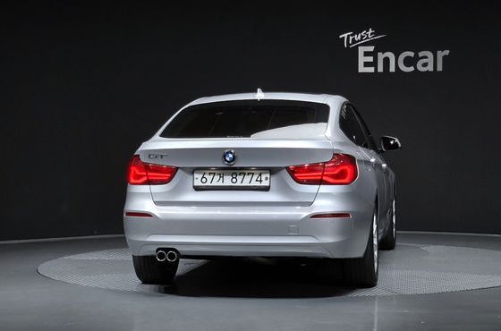 BMW Gran Turismo GT 320d — пробег 70 491 км — фото 4 из 5