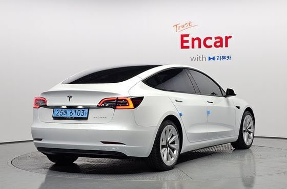 Tesla Model 3 Long Range AWD — пробег 58 914 км — фото 2 из 5