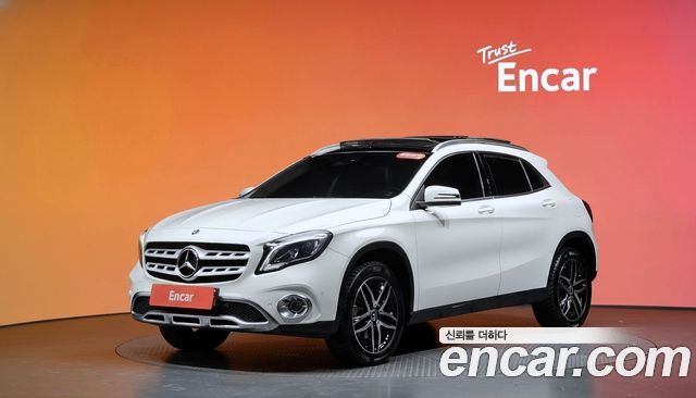 Mercedes-Benz GLA-Class GLA220 Premium — пробег 69 645 км — фото 1 из 5