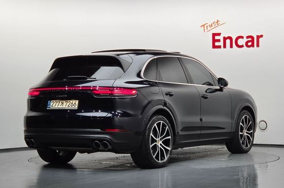 Porsche Cayenne 3.0 — пробег 25 572 км — фото 2 из 5