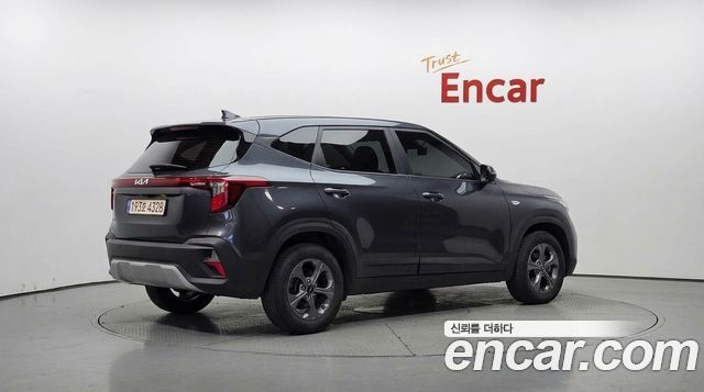 Kia Seltos из Кореи Encar