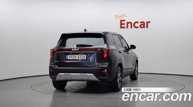 Kia Seltos из Кореи Encar