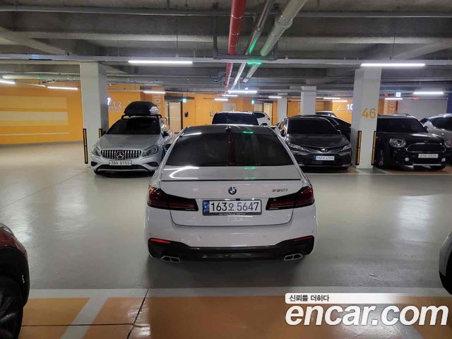 BMW 5-Series 520i M Sport — пробег 59 000 км — фото 5 из 5