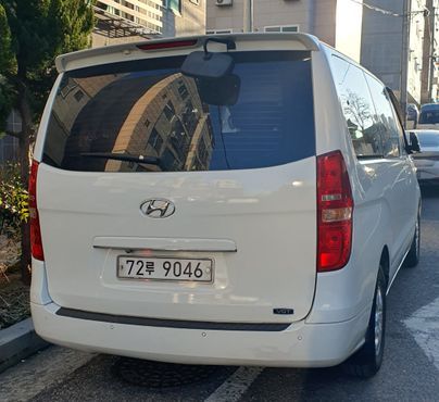 Hyundai Starex 12-Seater Wagon CVX Luxury — пробег 145 000 км — фото 2 из 5