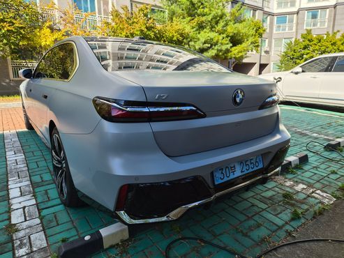 BMW i7 xDrive 60 M sport — пробег 77 000 км — фото 2 из 5