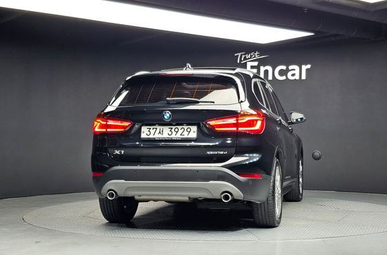 BMW X1 xDrive 18d Premium — пробег 206 482 км — фото 4 из 5