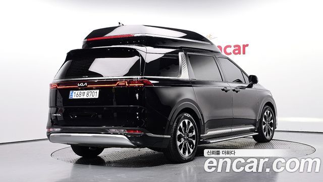 Kia Carnival Diesel 7-Seater Hi-Limousine Signature — пробег 77 349 км — фото 2 из 5