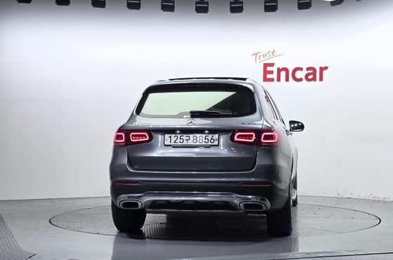 Mercedes-Benz GLC-Class GLC300 4MATIC — пробег 75 118 км — фото 4 из 5