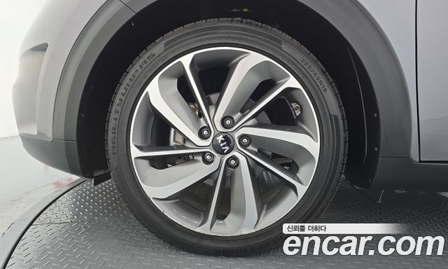 Kia Niro Prestige — пробег 140 070 км — фото 5 из 5