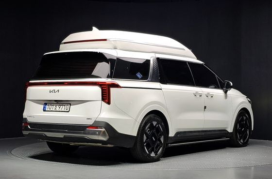 Kia Carnival HEV 9-Seater Hi-Limousine (Special vehicle) — пробег 65 476 км — фото 2 из 5
