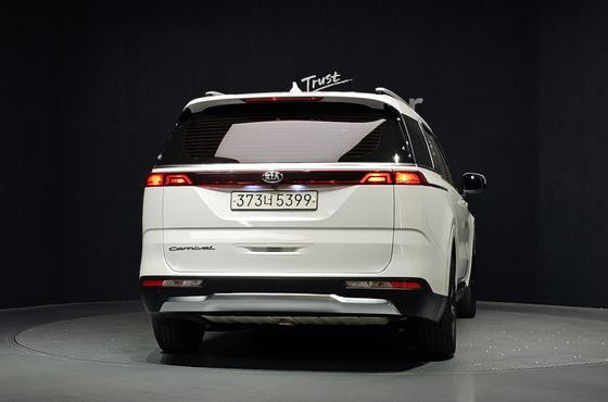 Kia Carnival Diesel 9-Seater Noblesse — пробег 155 758 км — фото 4 из 5