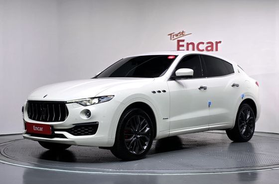 Maserati Levante 3.0 AWD GranLusso — пробег 110 087 км — фото 1 из 5