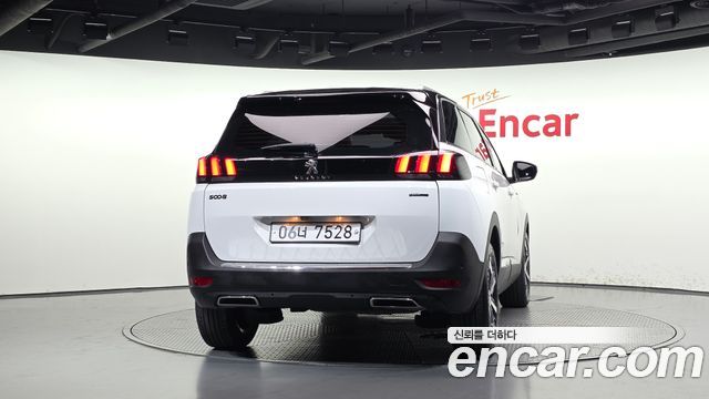 Peugeot 5008 1.6 BlueHDi GT Line — пробег 163 000 км — фото 4 из 5